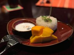 甜糯米团配泰国芒果-红泰·泰精选·特色料理(中山路店)