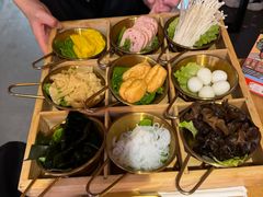 -三顾烤庐·烤鱼·烧烤·龙虾(奉贤店)