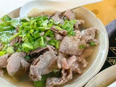 -大众跷脚牛肉馆·非遗传承单位(峨眉山店)