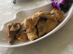 咸鸡-旋转餐厅