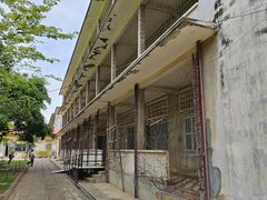 -吐斯廉屠杀博物馆