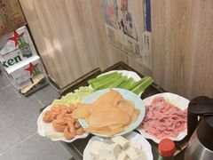 -肖肖酸萝卜鱼火锅(总店)