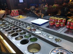 自助调料区-小龙坎老火锅(北京三里屯店)