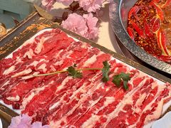 -茅草房·河畔园林火锅