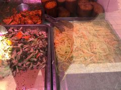 -老六素货(王顶堤店)