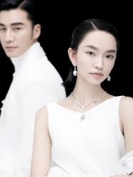 -至臻微拉婚纱摄影