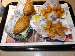-The Habit Burger Grill 哈比特汉堡(复兴soho店)
