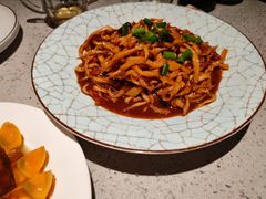 酸萝卜炒粉-漫月酒馆(麦凯乐店)