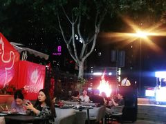 -何师烧烤·香辣蟹·川菜·30年老品牌(太古里旗舰店)