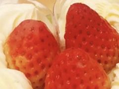 春樱草莓蛋糕-星巴克(温州银泰大西洋店)