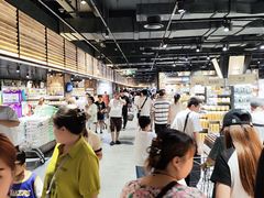 -胖东来生活广场(健康路店)