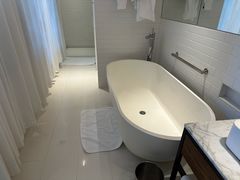 -郑州建业艾美酒店
