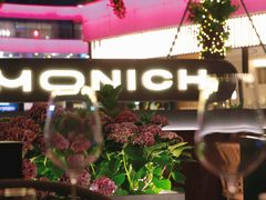 -MONICH牛排融合餐厅(和义大道购物中心店)