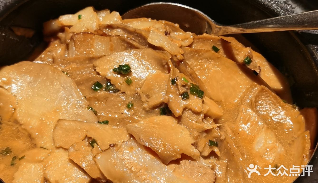 第一次来总体感觉可以！菜品摆盘还算精致，辣酒浸花螺感