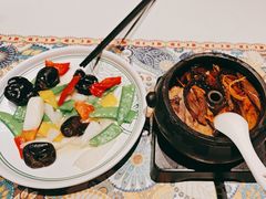 -云海肴·汽锅鸡·云南菜(天山百盛优客店)