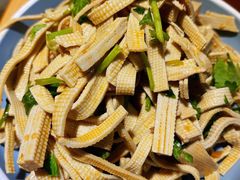 凉拌豆腐丝-肠王卤煮(西单食宝街店)
