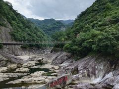 -燕子河大峡谷天坑仙境