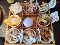 -菌自由丨野生菌火锅特色庭院餐厅(丽江古城店)
