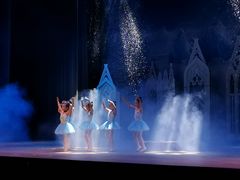 -虹口区工人文化宫