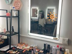 -ME觅妆·定制美妆·彩妆私教(菱角湖店)