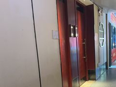 -鸽子侯·家宴·平价海鲜(市图书馆店)