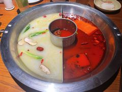 鸳鸯锅底-佬土鹅肠火锅(解放路店)