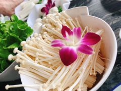 -云中捞高空旋转餐厅(商茂世纪广场店)