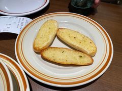 蒜香面包-萨莉亚意式餐厅(杭州滨江天街店)