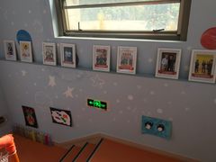 -小门牙好性格托育(北外滩中心)