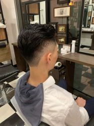 -MARTIN'S BARBER SHOP男士理发馆
