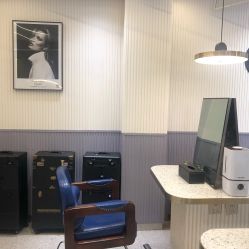 -PE SALON