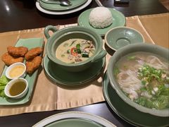 -Sala Thai Restaurant