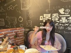 -喝丢一只鞋辣炒海鲜小烧烤(三八广场店)