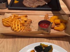 -必胜客(WOW象山涌金广场店)