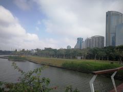 -万绿园