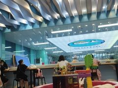 -Swim斯卫姆国际儿童游泳中心(红博中央公园店)