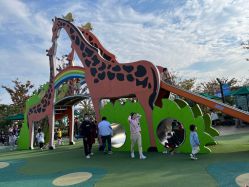 -季高兔窝窝亲子园(上海薰衣草公园店)