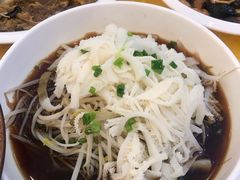 -侬佳蒸菜馆(听潮店)