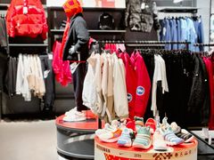 -NIKE品牌体验店(金源新燕莎店)