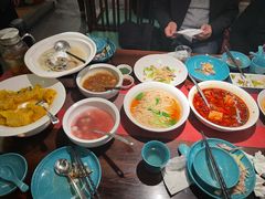 -荷塘秋月·本帮江浙菜(国权路店)