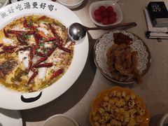 -江渔儿酸菜鱼(曜一城店)
