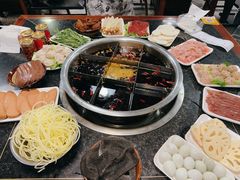 -邓莽子老火锅(中兴路总店)