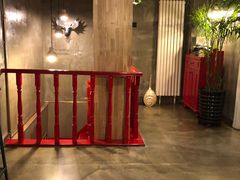 -HIGH FIVE哈福手工汉堡(桂林路店)