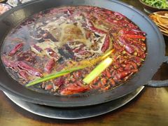 -黄潇洒老火锅(九眼桥宏济巷店)