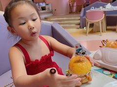 -水桶王国主题餐厅·聚会·生日派对·亲子活动·家庭套餐(亚龙湾希尔顿店)