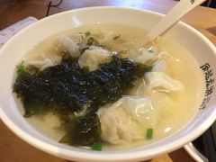 民国传统小馄饨-凤起龙游老面包子(凯德晶品店)
