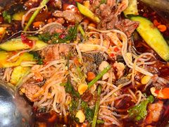-周良天山牛杂城(天山路总店)