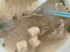 -小杨生煎(金山百联购物中心3楼店)