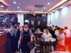 大堂-仁信老铺(盈信城市广场B区店)