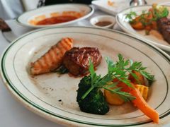 精选牛排拼三文鱼-佐度王子扒房(天鹅湖店)